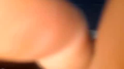 hunk1987_ online show from April 15, 2026, 5:25 am