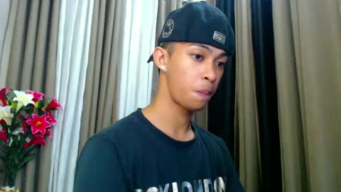 Snapshot of hunk_edward chatting on July 5, 2026, 10:11 am hunk_edward online show from July 5, 2026, 10:11 am