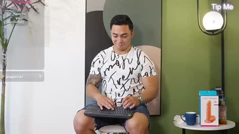 Snapshot of hunk_ryan chatting on February 13, 2025, 12:21 pm hunk_ryan online show from February 13, 2025, 12:21 pm