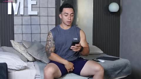 Snapshot of hunk_ryan chatting on November 13, 2025, 8:13 am hunk_ryan online show from November 13, 2025, 8:13 am