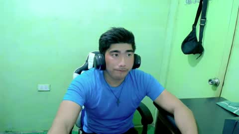Snapshot of hunkfireman chatting on June 18, 2026, 1:06 am ADAM online show from June 18, 2026, 1:06 am