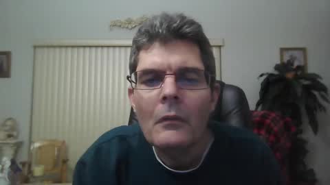 Snapshot of hunkmasclefad458 chatting on March 3, 2025, 4:47 am hunkmasclefad458 online show from March 3, 2025, 4:47 am