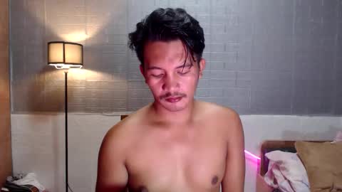 hunkylloyd online show from February 20, 2026, 12:16 pm