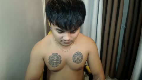 hunkyzeus online show from June 11, 2026, 7:01 pm