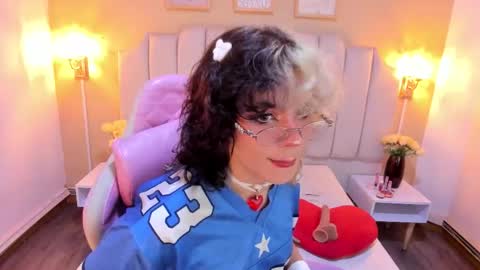 Snapshot of hunter_todd chatting on January 14, 2026, 4:51 am hunter online show from January 14, 2026, 4:51 am