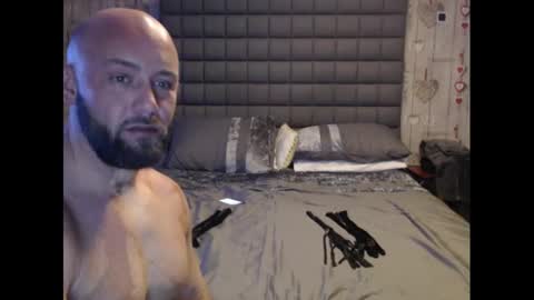 HunterandEsme online show from January 10, 2025, 6:31 am