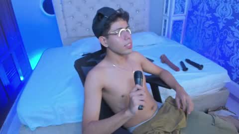 Snapshot of hunterwest06 chatting on May 29, 2026, 3:48 am Lucas online show from May 29, 2026, 3:48 am