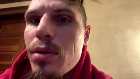 Snapshot of husbandandwife2011 chatting on February 21, 2025, 2:50 am husbandandwife2011 online show from February 21, 2025, 2:50 am