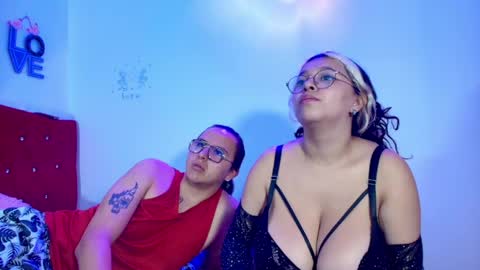 Snapshot of husbands_horny chatting on April 26, 2026, 10:35 am husbands_horny online show from April 26, 2026, 10:35 am