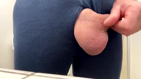 Snapshot of huskey300 chatting on February 26, 2025, 5:07 pm huskey300 online show from February 26, 2025, 5:07 pm