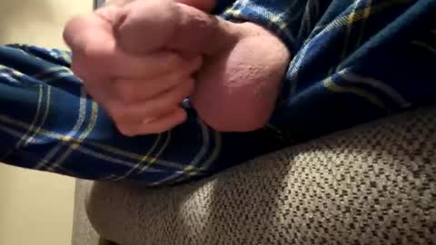 Snapshot of huskey300 chatting on November 1, 2025, 1:46 pm huskey300 online show from November 1, 2025, 1:46 pm