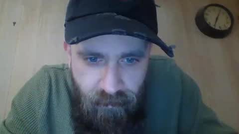 huskygengar22 online show from April 6, 2026, 11:16 pm