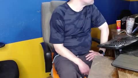 Huskyguy online show from March 1, 2026, 4:47 am