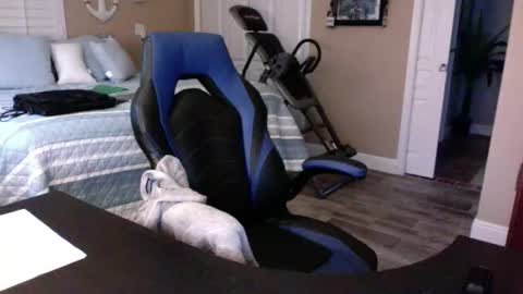 hvacstud4 online show from January 15, 2026, 1:48 pm