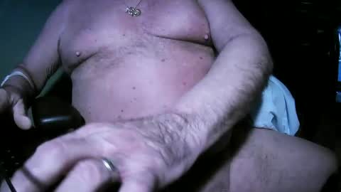 hwait121 online show from January 11, 2025, 6:35 am