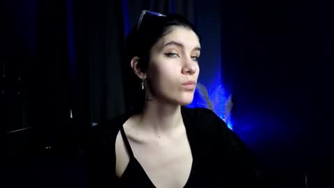 Snapshot of hyeon_jin chatting on March 4, 2025, 2:10 pm Hyeon Jin online show from March 4, 2025, 2:10 pm