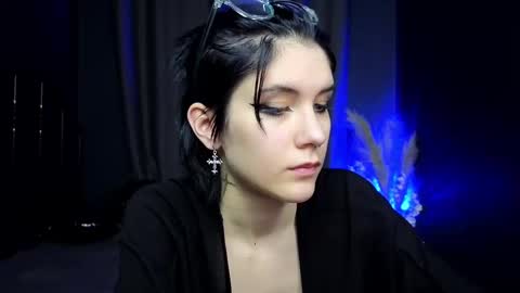 Snapshot of hyeon_jin chatting on March 4, 2025, 8:16 pm Hyeon Jin online show from March 4, 2025, 8:16 pm