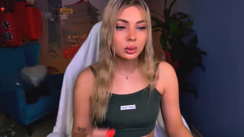 Snapshot of hyileyclark chatting on February 24, 2026, 9:18 am hyileyclark online show from February 24, 2026, 9:18 am