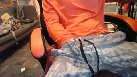 Snapshot of i_am_only_human chatting on February 8, 2025, 4:36 pm lucifer online show from February 8, 2025, 4:36 pm