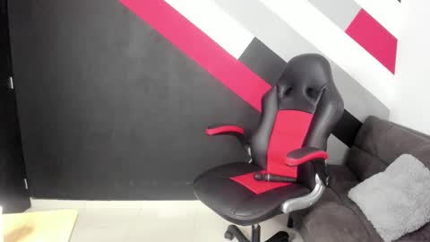 Mafe online show from February 11, 2025, 2:57 pm