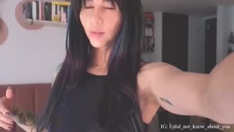 Snapshot of i_cant_believe_its_you chatting on February 9, 2026, 9:08 pm Lana Banana online show from February 9, 2026, 9:08 pm