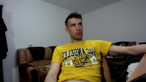 Snapshot of i_like_older_men chatting on March 28, 2026, 7:41 am i_like_older_men online show from March 28, 2026, 7:41 am