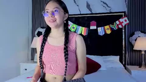 Snapshot of i_m_emma chatting on July 15, 2026, 11:59 am Emma online show from July 15, 2026, 11:59 am