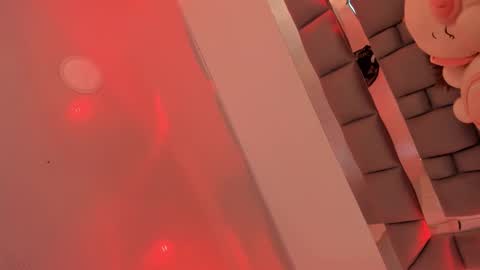 Snapshot of i_maleja chatting on February 18, 2026, 8:27 pm Maleja online show from February 18, 2026, 8:27 pm