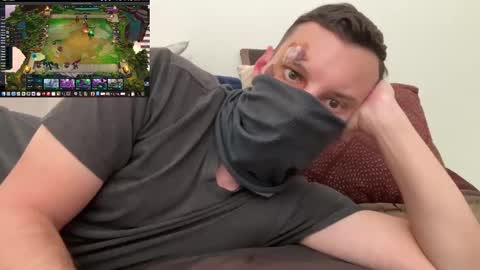 i o ro online show from October 28, 2025, 4:05 am