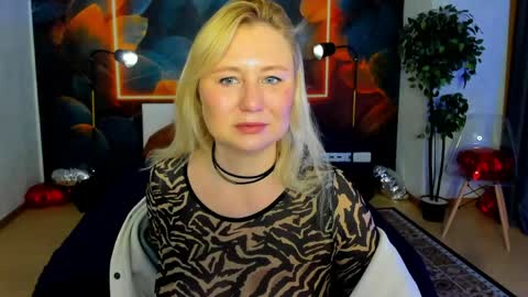 Samanta online show from May 18, 2026, 1:35 am