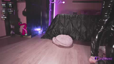 Snapshot of iam_eli chatting on October 25, 2025, 12:18 am online show from October 25, 2025, 12:18 am