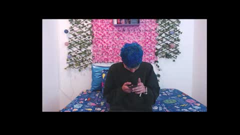 iam_lukas__ online show from September 19, 2025, 4:36 am