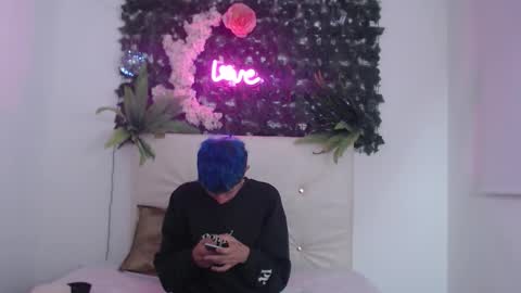 iam_lukas__ online show from September 26, 2025, 5:22 am