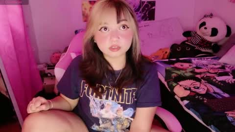 Snapshot of iam_zoechan chatting on May 6, 2026, 9:09 pm Zoe 3 online show from May 6, 2026, 9:09 pm
