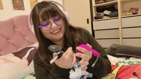 Zoe 3 online show from July 8, 2026, 2:49 am
