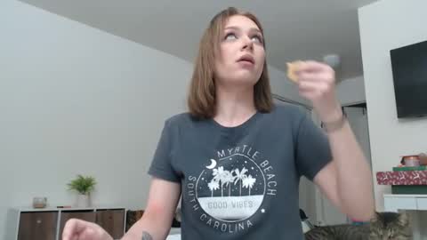 Lexi Love  online show from December 1, 2025, 12:59 am