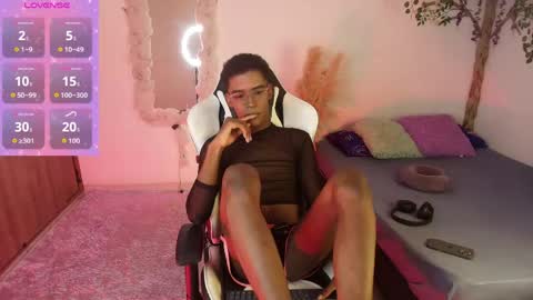Snapshot of iamandrey_ chatting on April 27, 2026, 7:12 pm iamandrey_ online show from April 27, 2026, 7:12 pm
