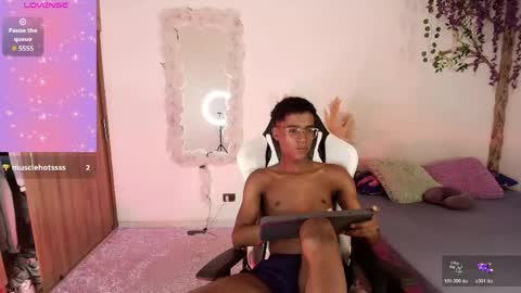 Snapshot of iamandrey_ chatting on May 9, 2026, 8:47 pm iamandrey_ online show from May 9, 2026, 8:47 pm