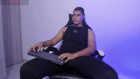 Dylan  independent model  online show from February 8, 2026, 2:26 am