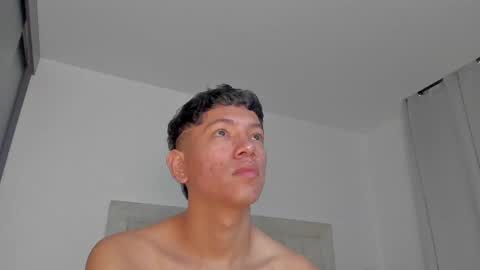 Juliiiiian online show from April 15, 2026, 11:28 am