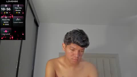 Snapshot of iamjulian_ chatting on July 12, 2026, 11:12 am Juliiiiian online show from July 12, 2026, 11:12 am