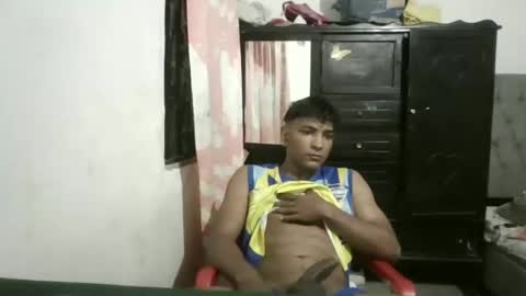 iammaximo online show from March 6, 2025, 11:47 am