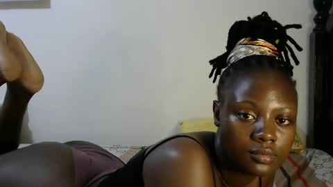 Snapshot of iampolca chatting on February 2, 2025, 7:35 pm iampolca online show from February 2, 2025, 7:35 pm