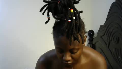 Snapshot of iampolca chatting on February 14, 2025, 8:52 am iampolca online show from February 14, 2025, 8:52 am