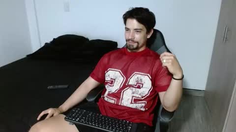 Ian Davis online show from November 18, 2025, 1:00 am