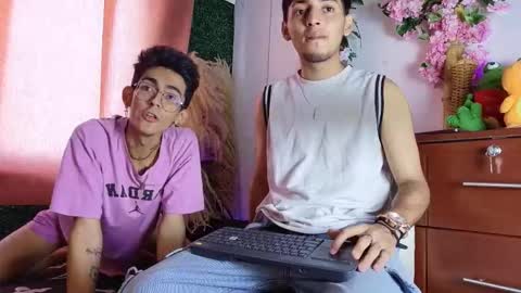 Snapshot of ian_hunter01 chatting on February 20, 2026, 1:00 pm IAN HUNTER online show from February 20, 2026, 1:00 pm