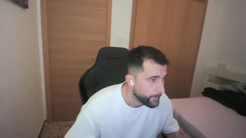 iberian_macho online show from November 20, 2025, 2:28 pm