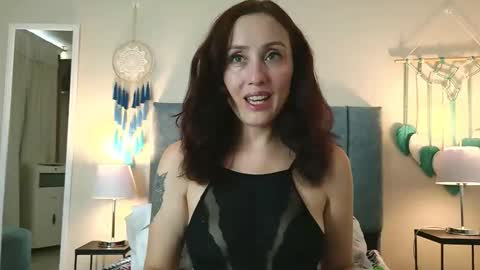 Iberian Moon online show from April 7, 2026, 5:35 pm