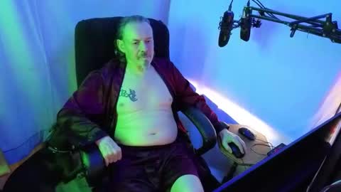 Rich online show from April 21, 2026, 11:29 pm