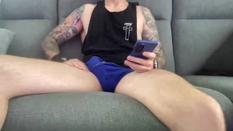 ic987 online show from December 15, 2025, 4:06 am